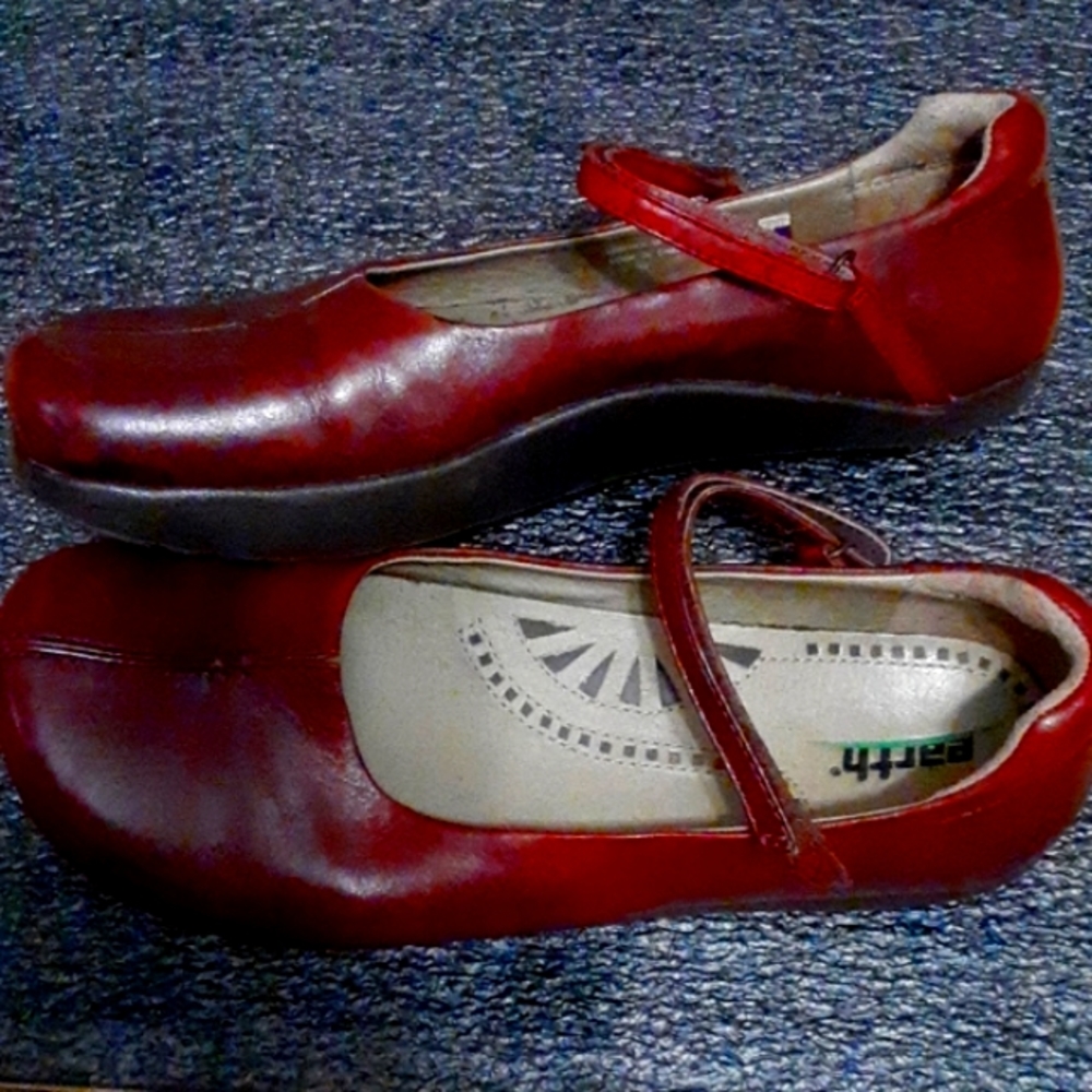 Earth Kalso Solar Maghony Leather Size 9